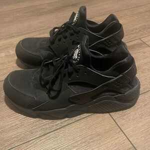Men’s Nike Huarache Sneaker